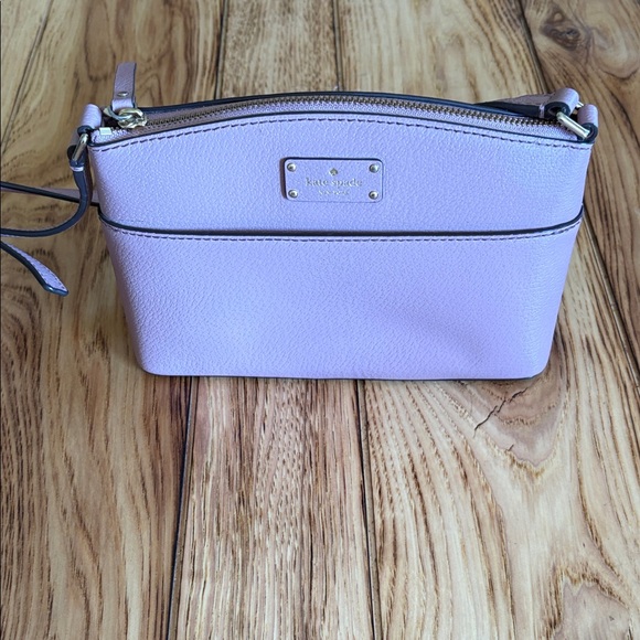 kate spade Handbags - Kate Spade Clutch/Crossbody